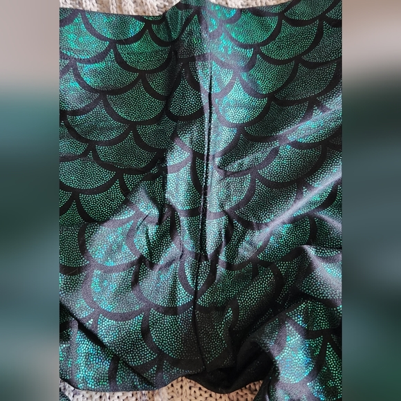 Blackmilk Mermemerald Leggings - Picture 6 of 6